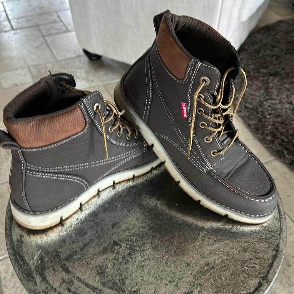 Levis boots